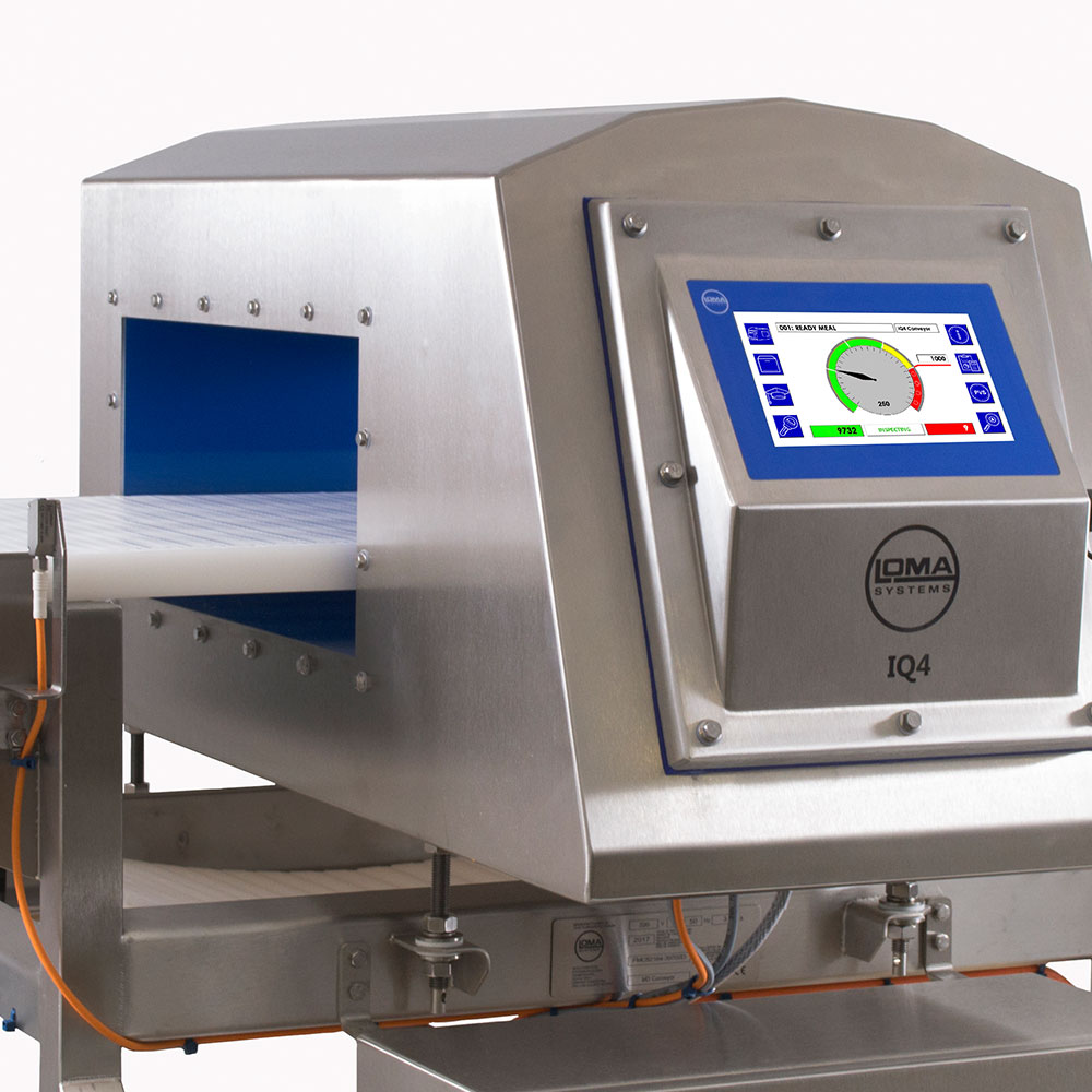 Loma IQ4 Metal Detector Conveyor